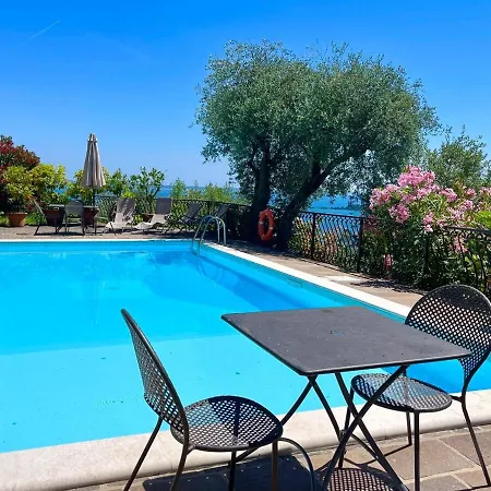 Ludovica Gardone Riviera
